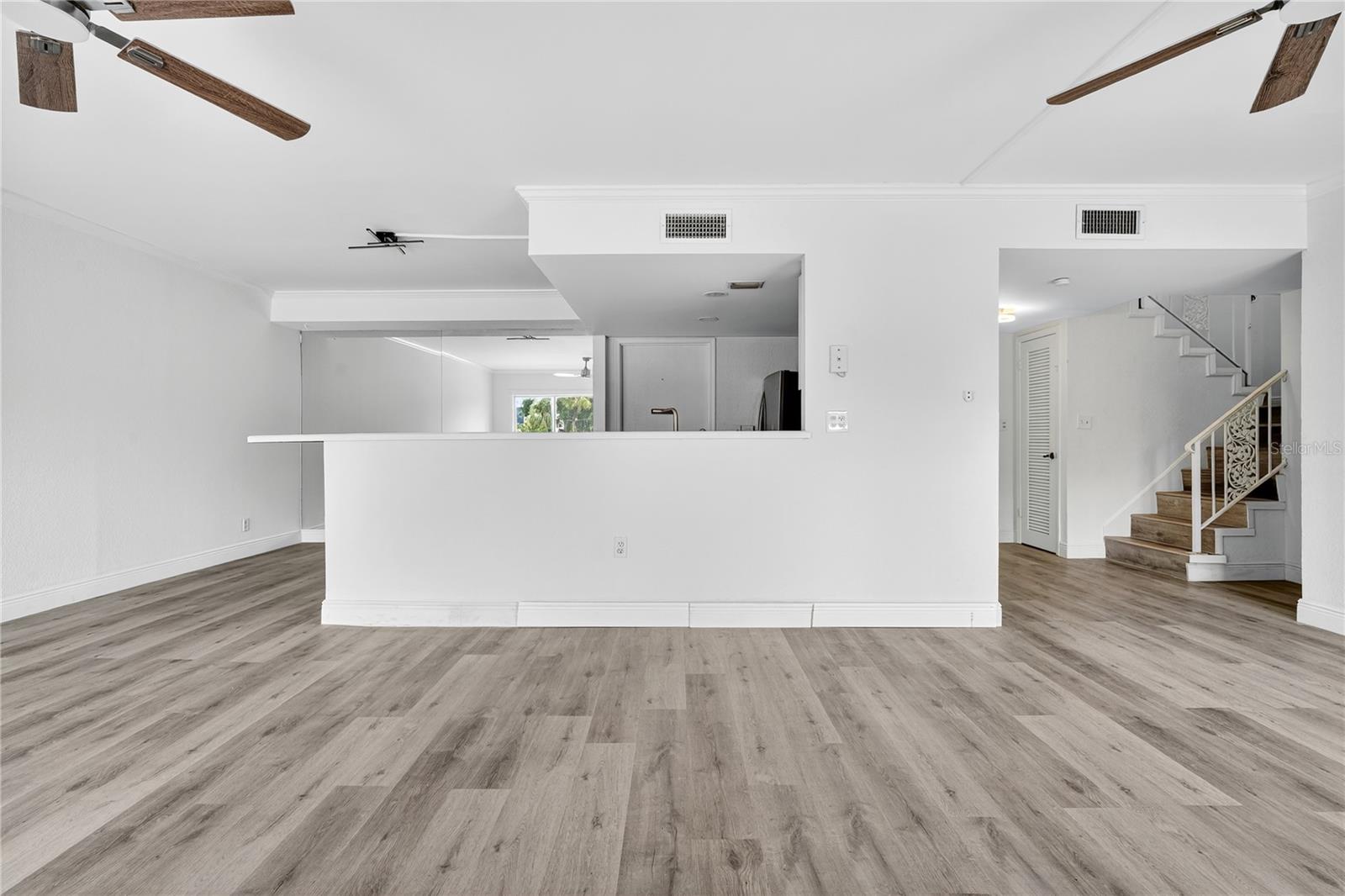 495 SE 8TH ST #242
