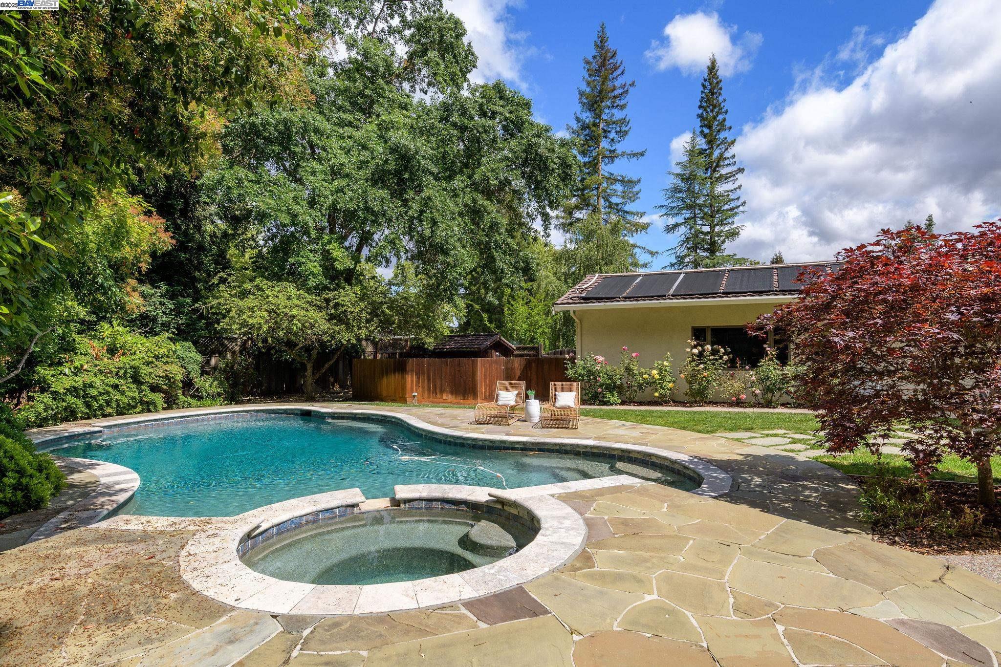 20 Mauri Ct