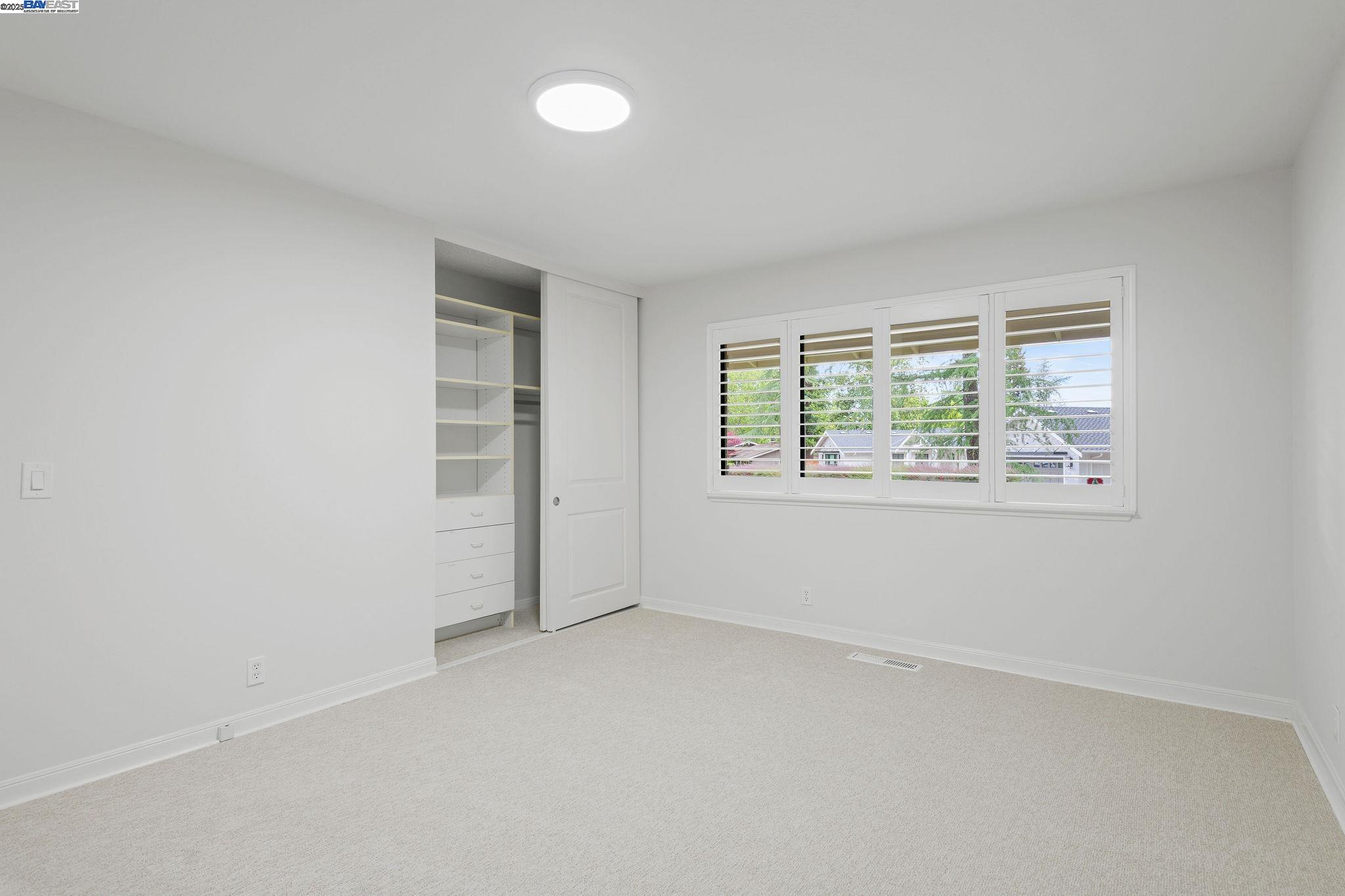 20 Mauri Ct