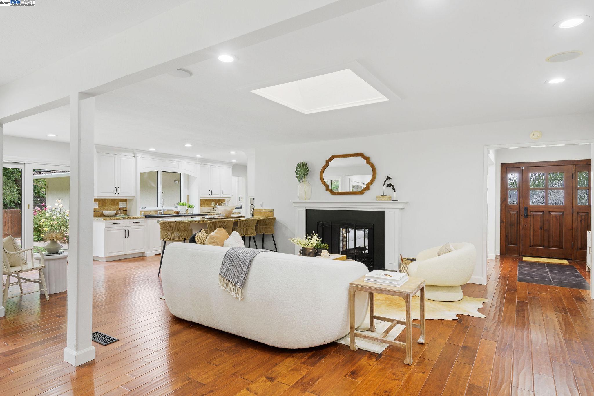 20 Mauri Ct