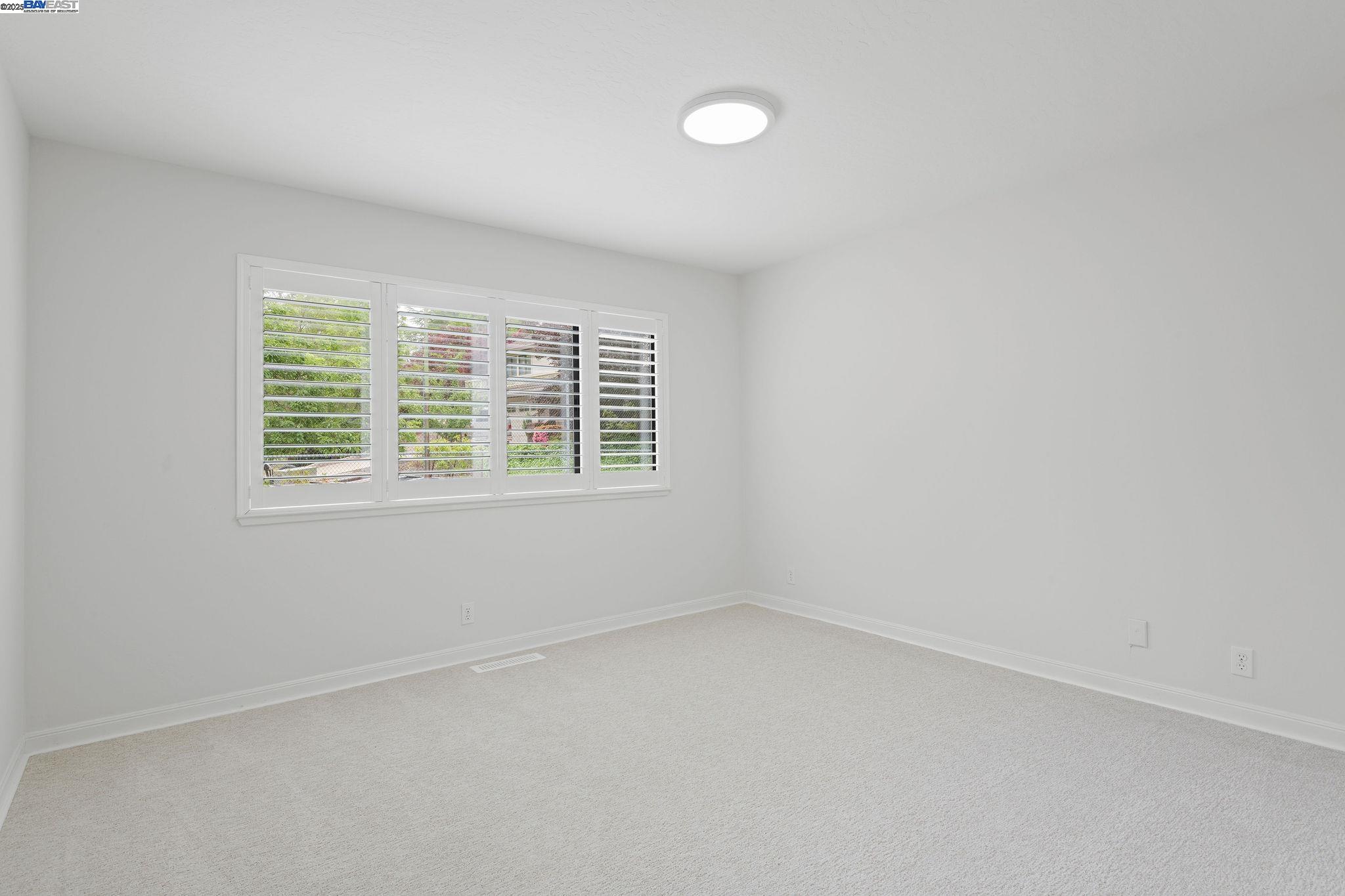 20 Mauri Ct