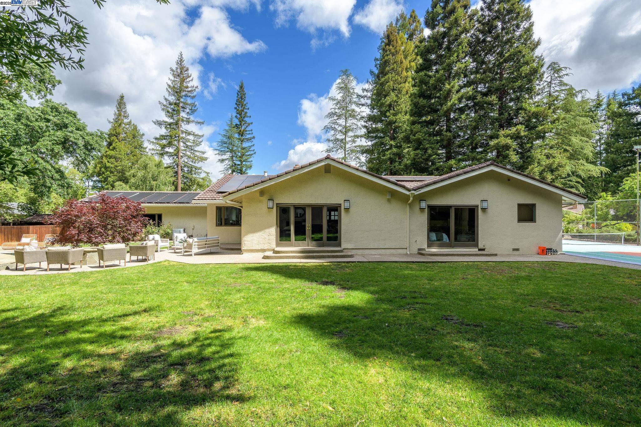 20 Mauri Ct