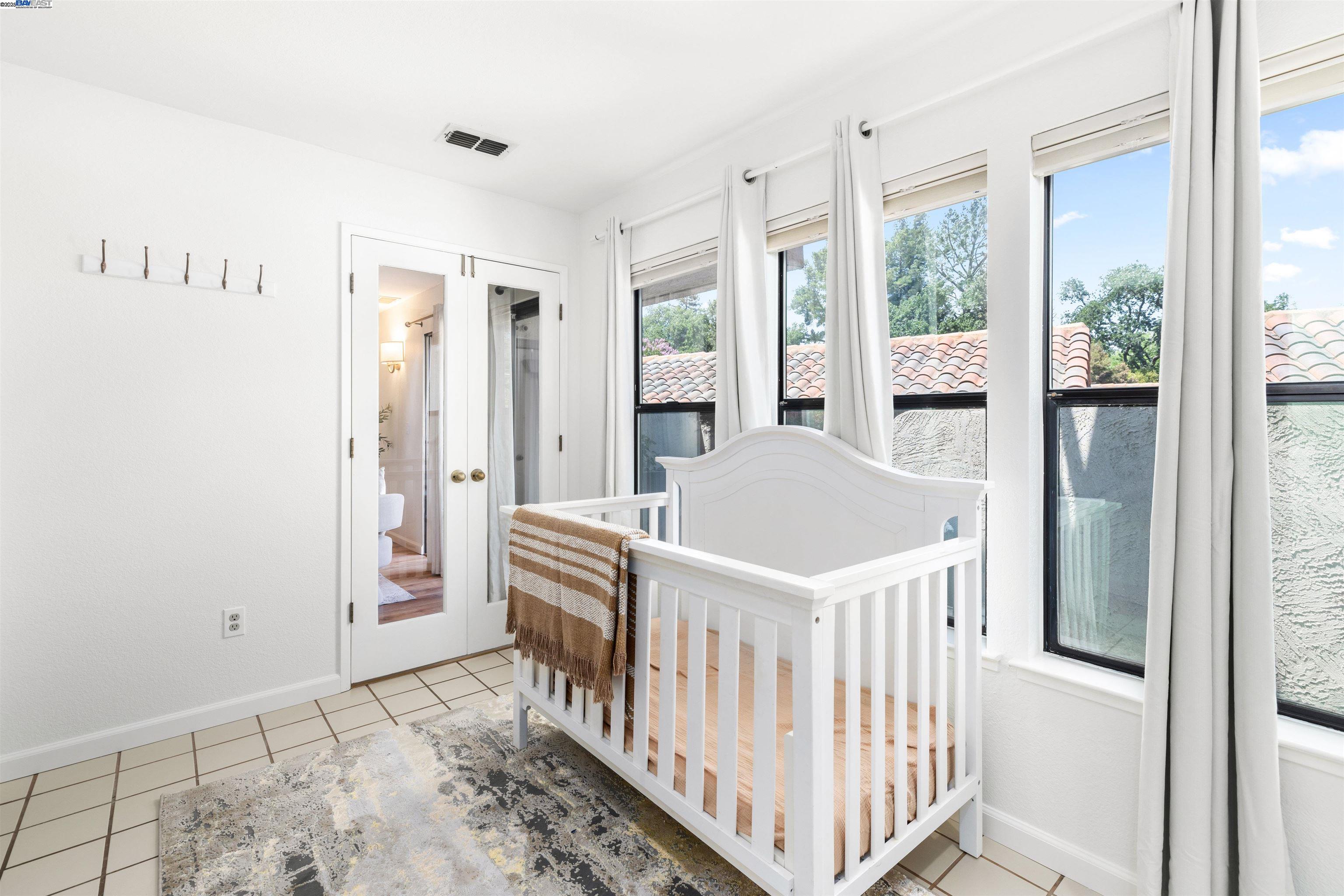 1312 S Villa