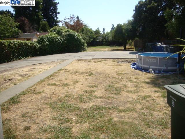 235 Bancroft Ave