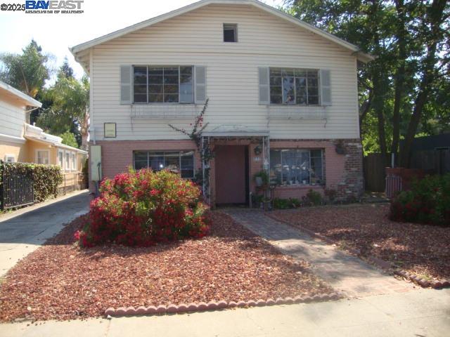 235 Bancroft Ave