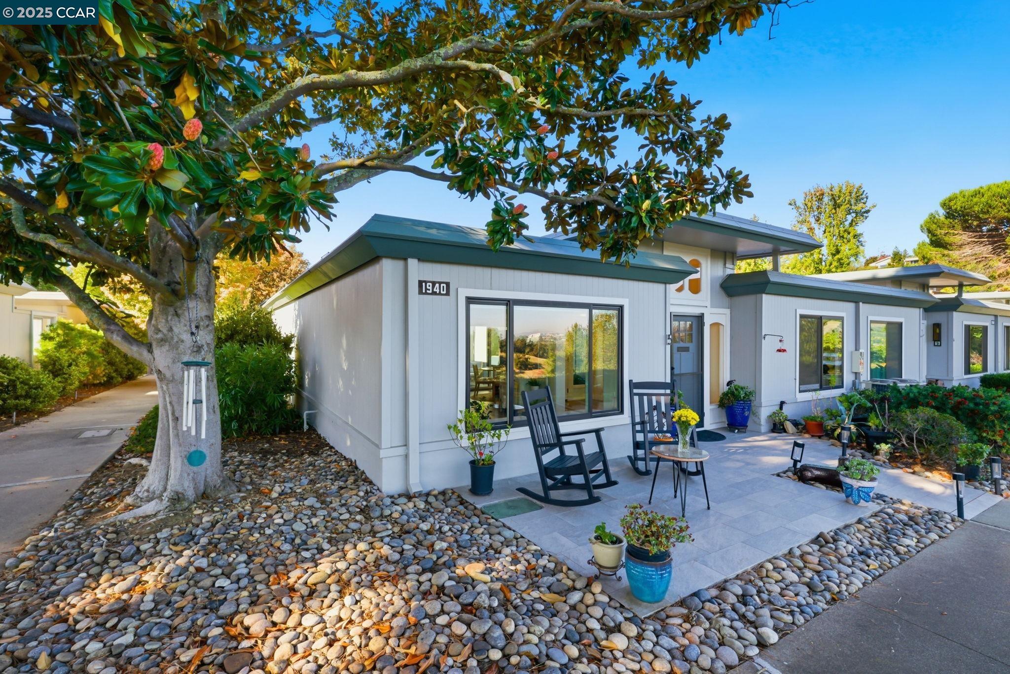 1940 Golden Rain # 5