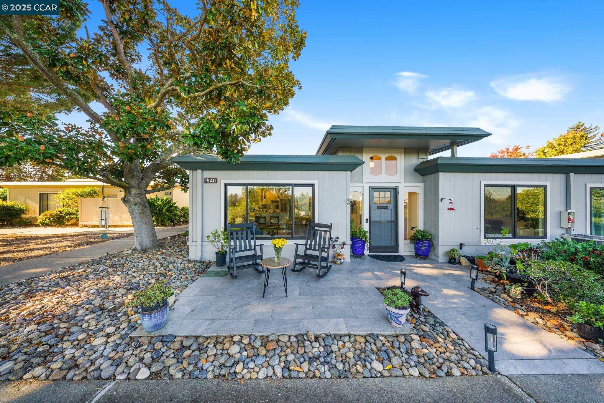 1940 Golden Rain # 5