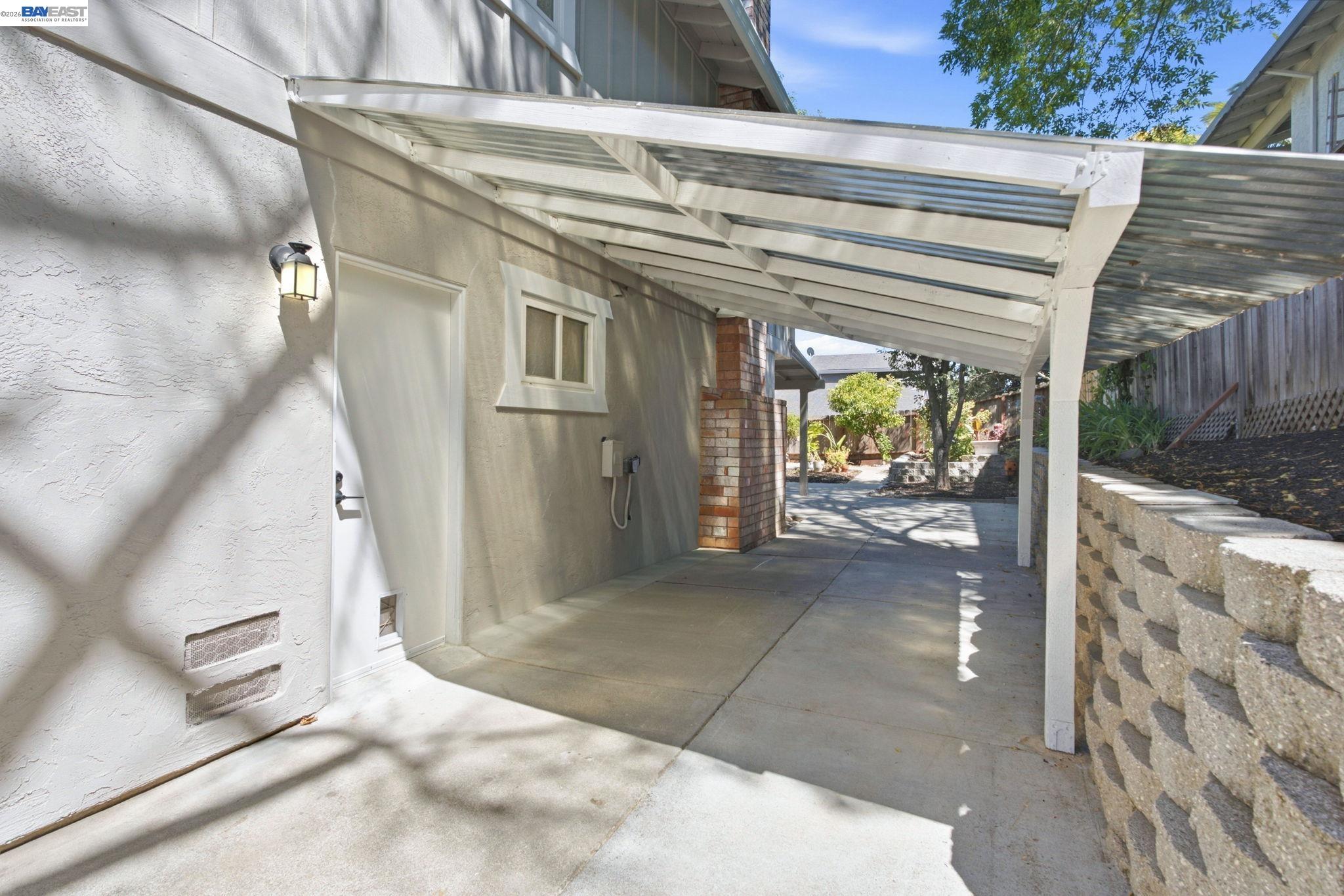 935 Granite Ct