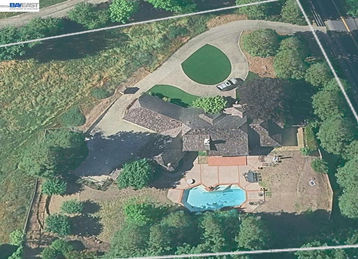 1993 Green Valley Rd