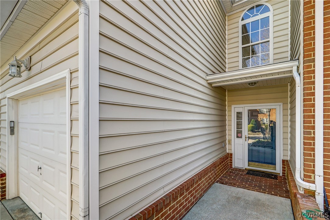 614 Hazeltine Ct Unit#B