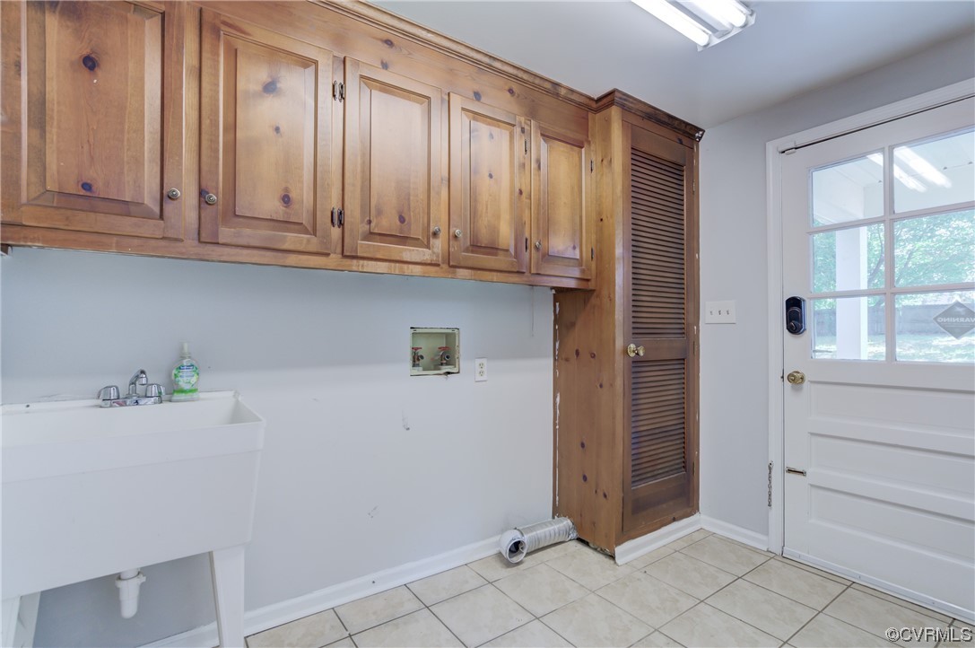 8292 Lee Davis Rd
