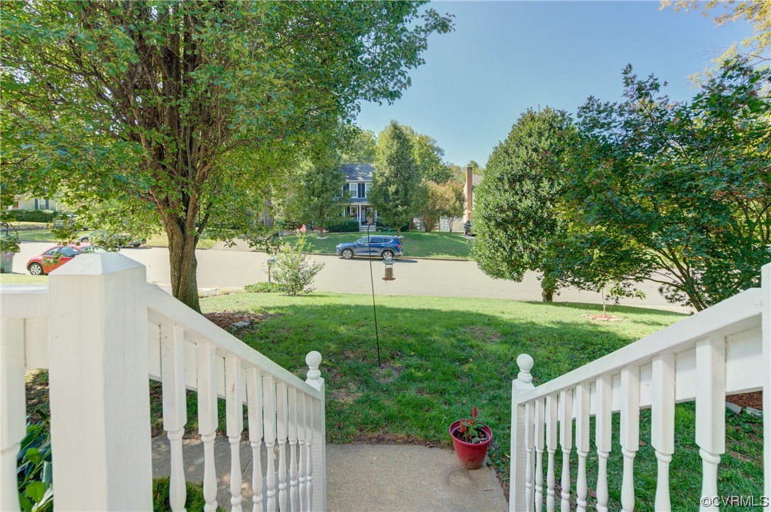 5123 Fairlake Ln