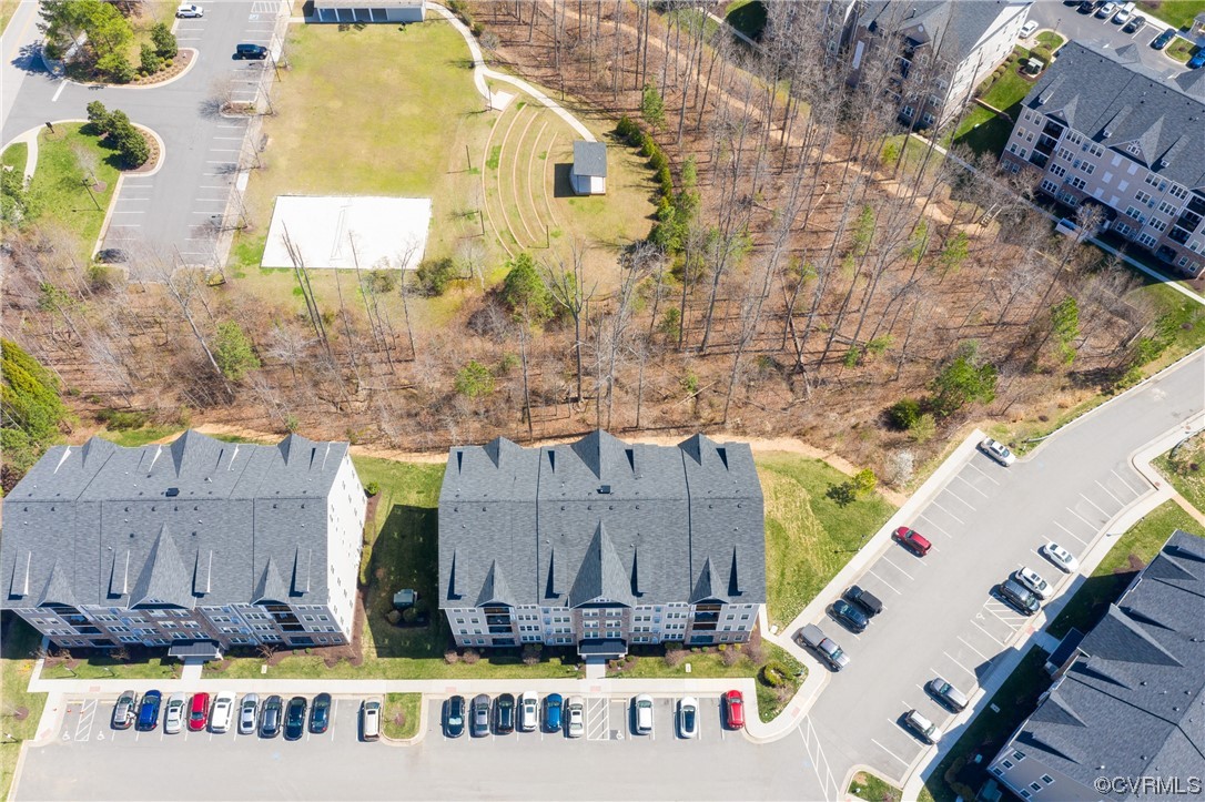 1111 Briars Ct Unit#202