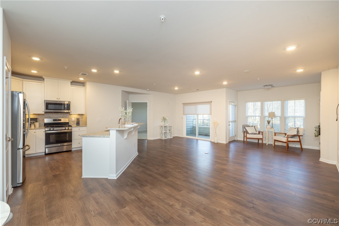 1111 Briars Ct Unit#202