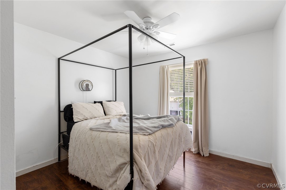 14613 Holding Pond Ct