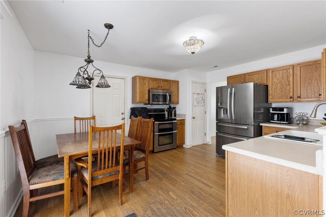 14613 Holding Pond Ct