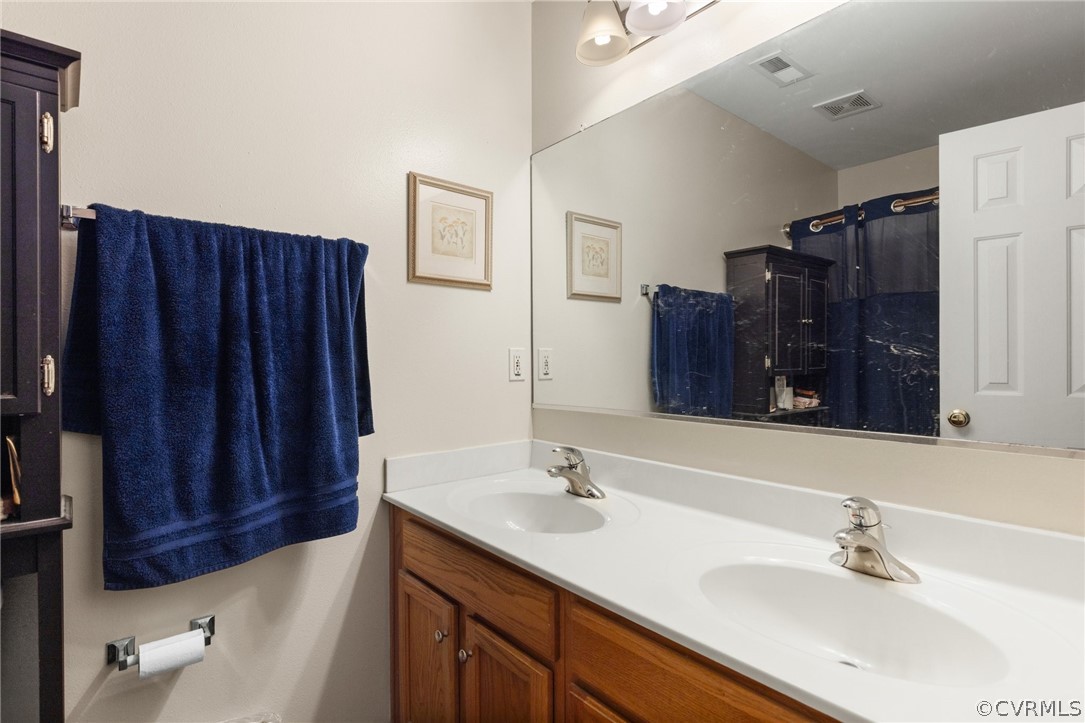 14613 Holding Pond Ct