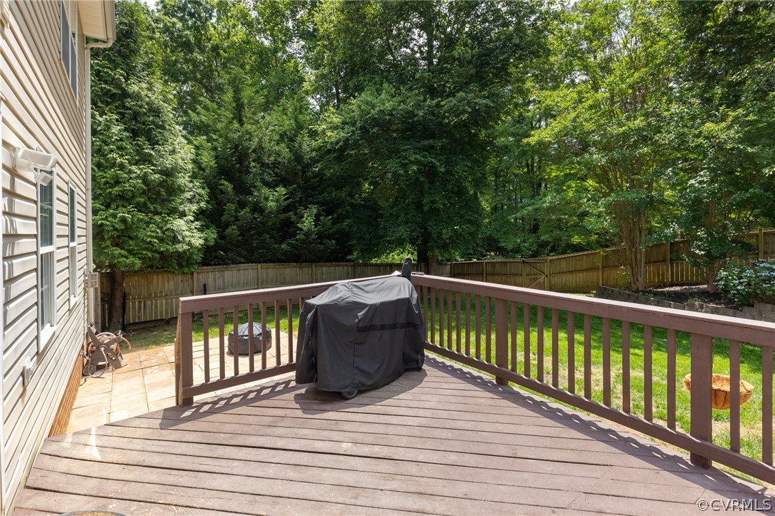 14613 Holding Pond Ct