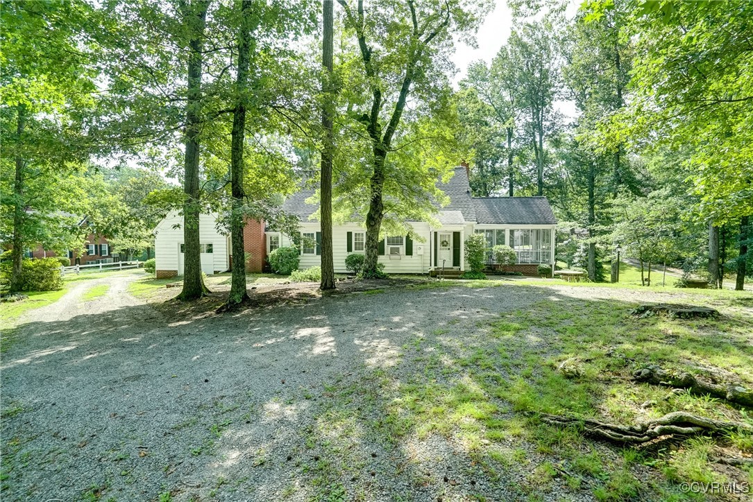 1604 Michaels Rd