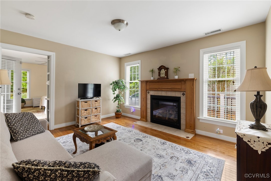 10307 Windbluff Dr
