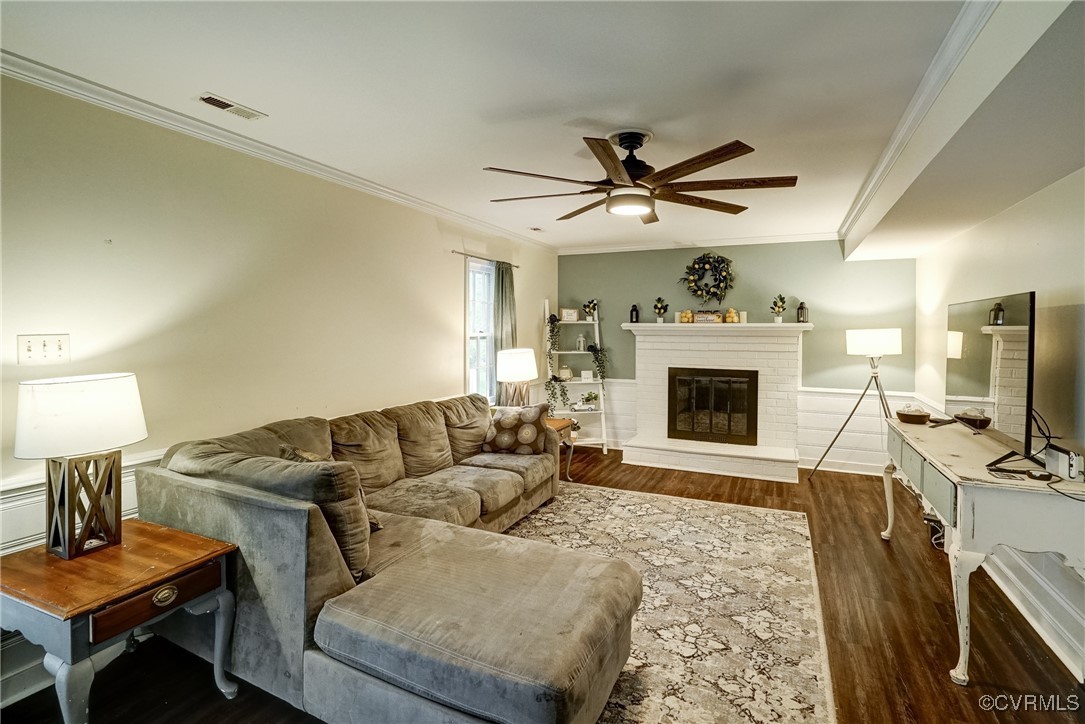 813 Spirea Rd