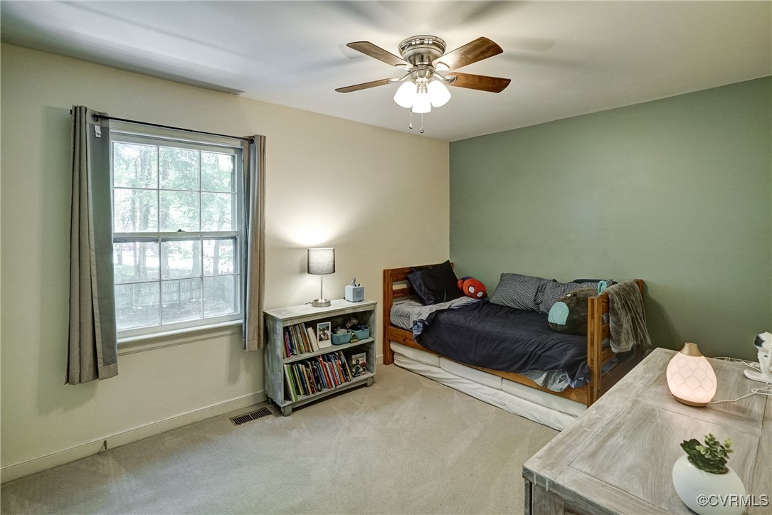813 Spirea Rd