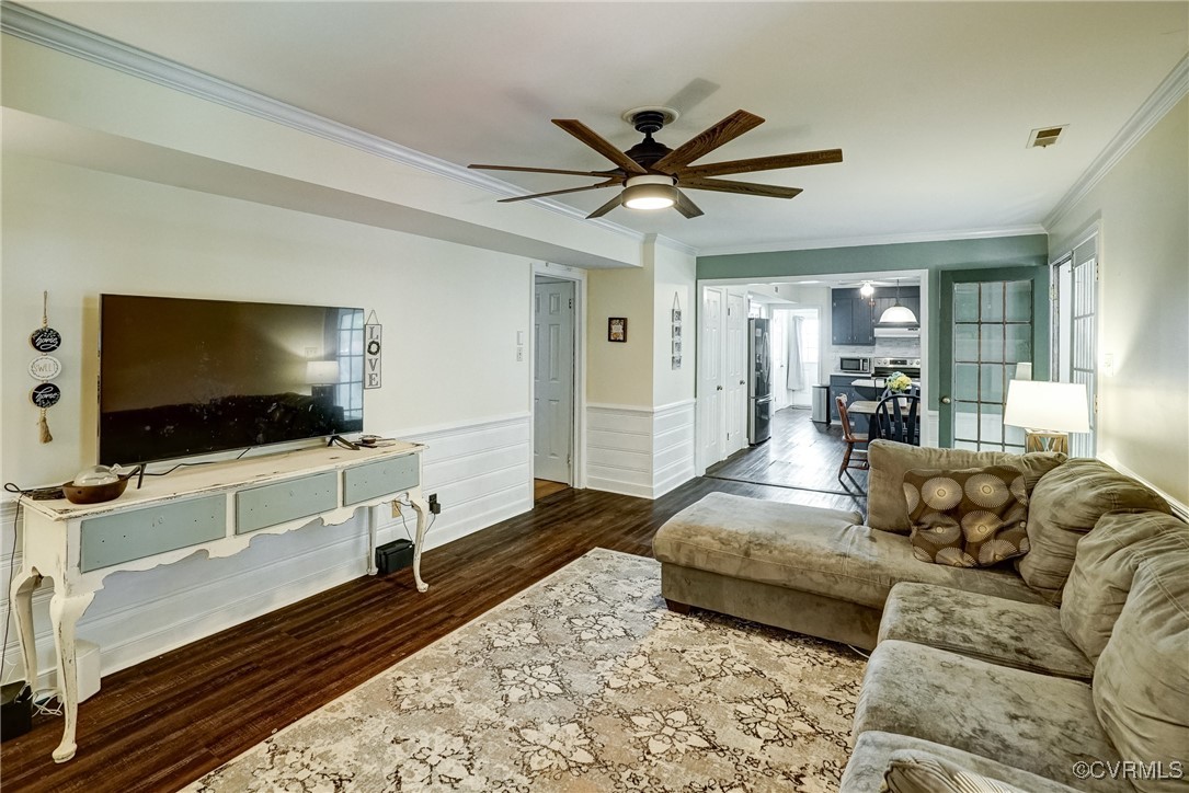 813 Spirea Rd