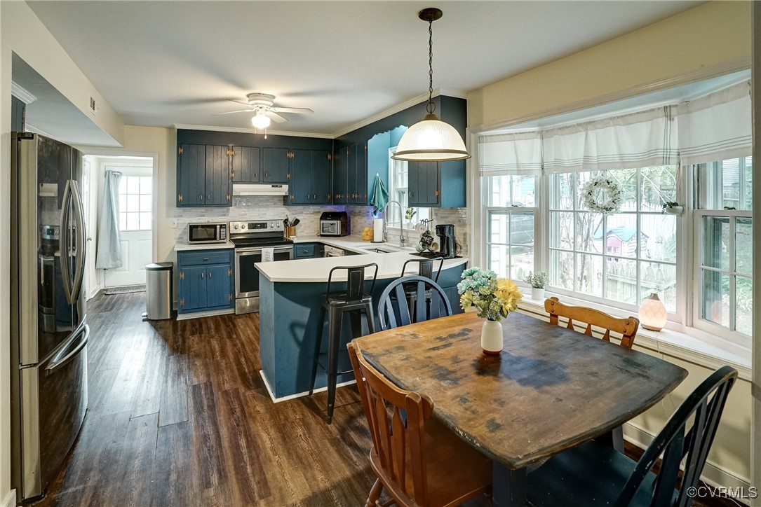 813 Spirea Rd