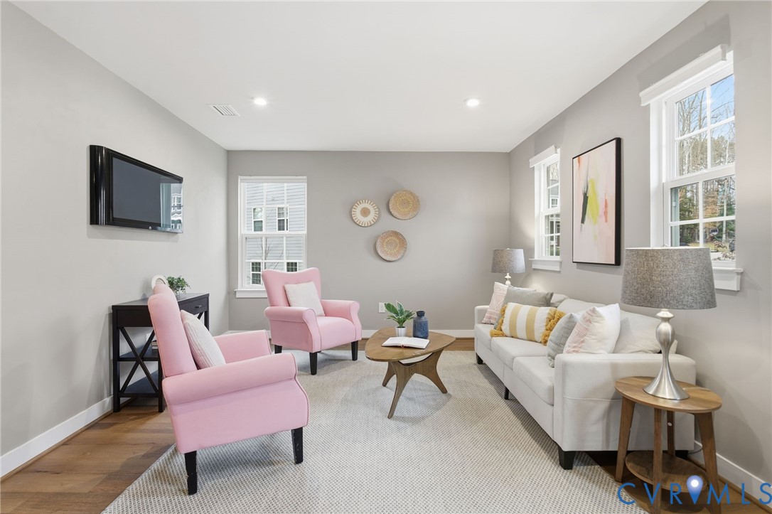 9241 Janeway Dr