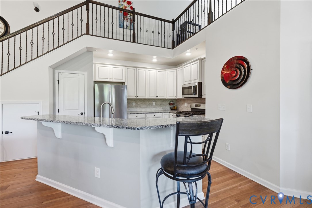 1040 Westwood Village Way Unit#402