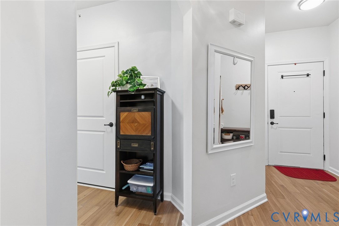 1040 Westwood Village Way Unit#402