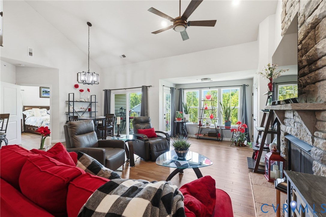 1040 Westwood Village Way Unit#402