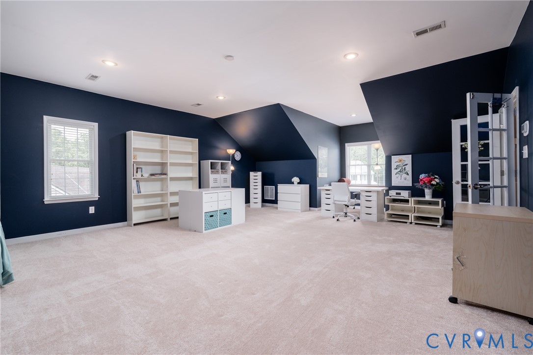 9331 Mission Hills Ln