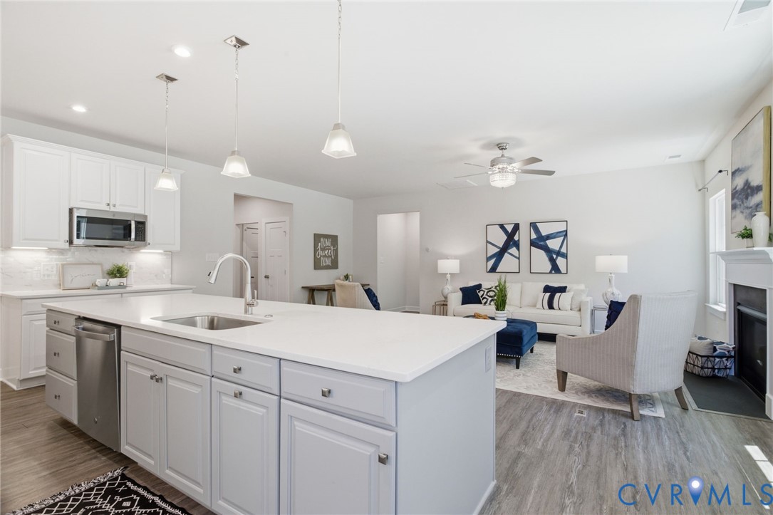 9336 Janeway Dr