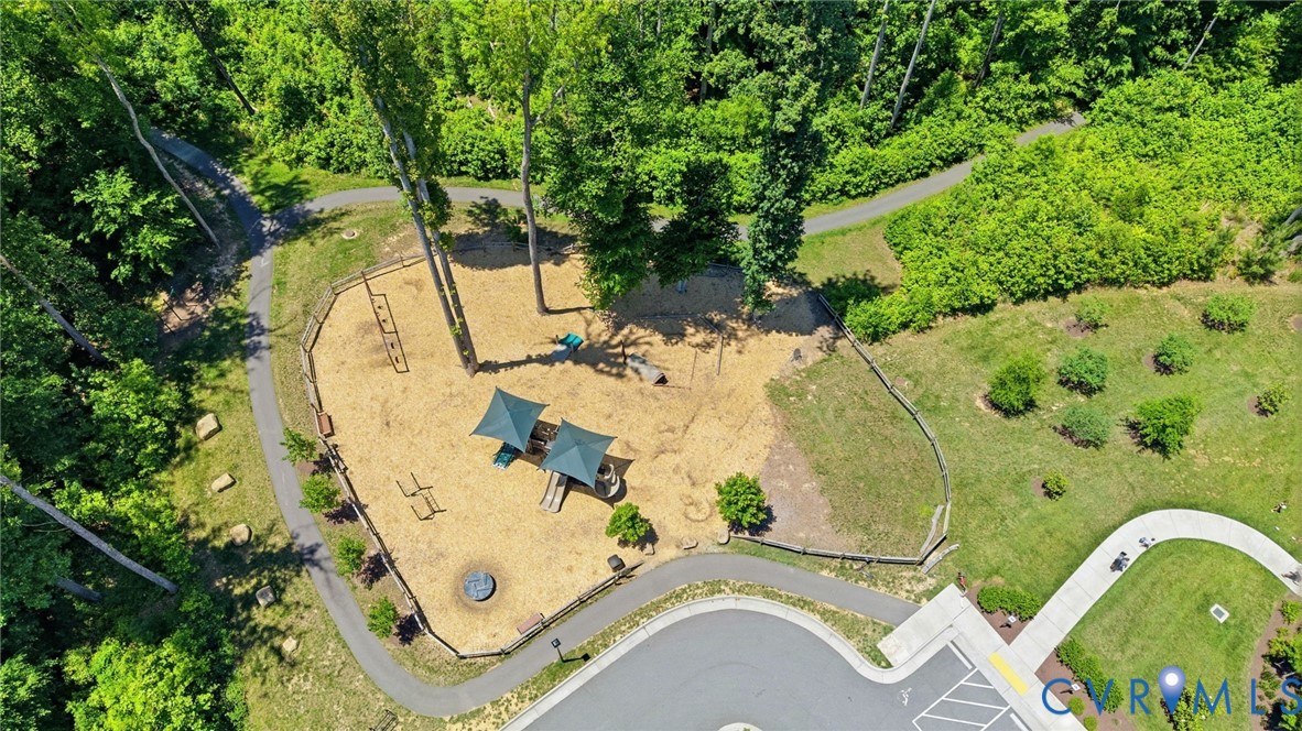 9336 Janeway Dr
