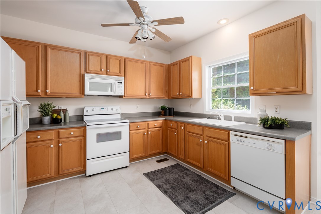 8619 Emerald Valley Cir