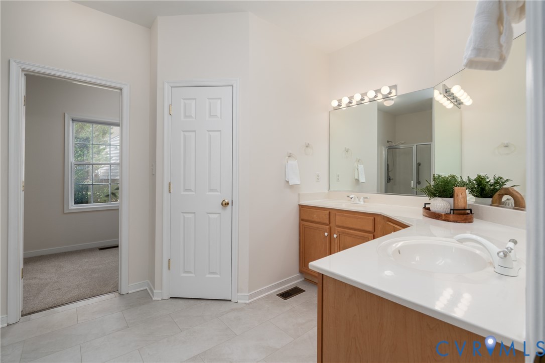 8619 Emerald Valley Cir