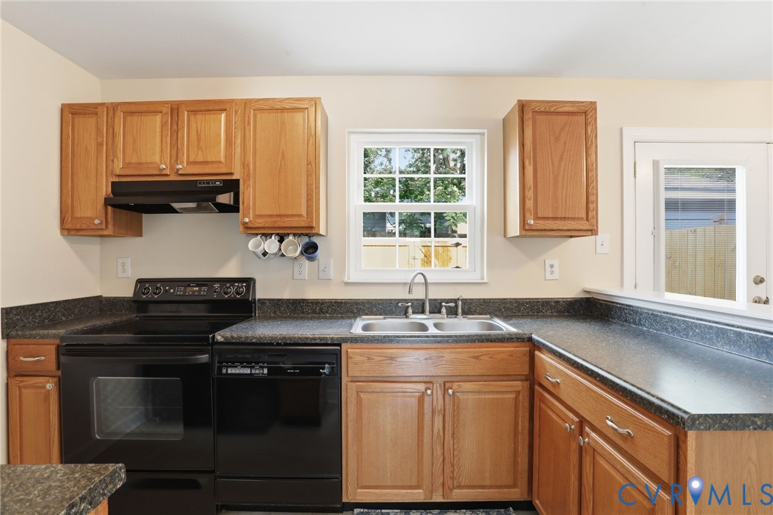 9451 Greenhill Ct
