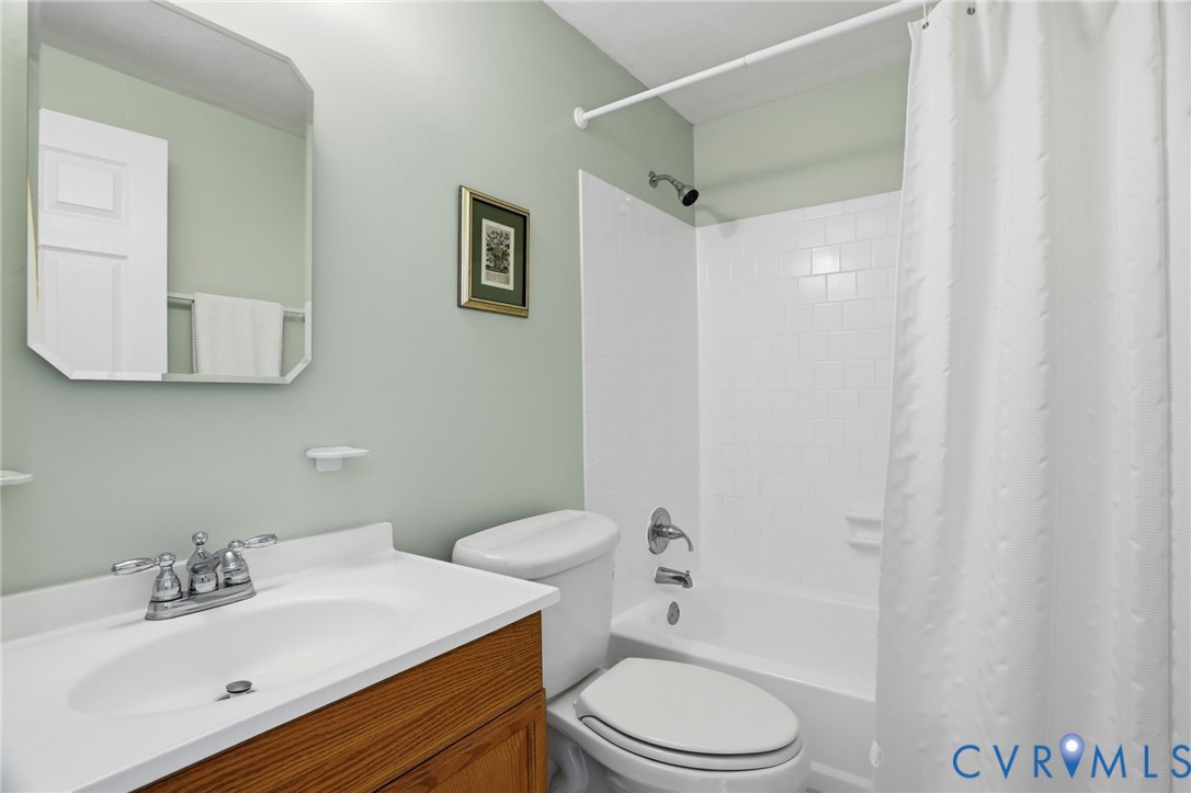 9451 Greenhill Ct