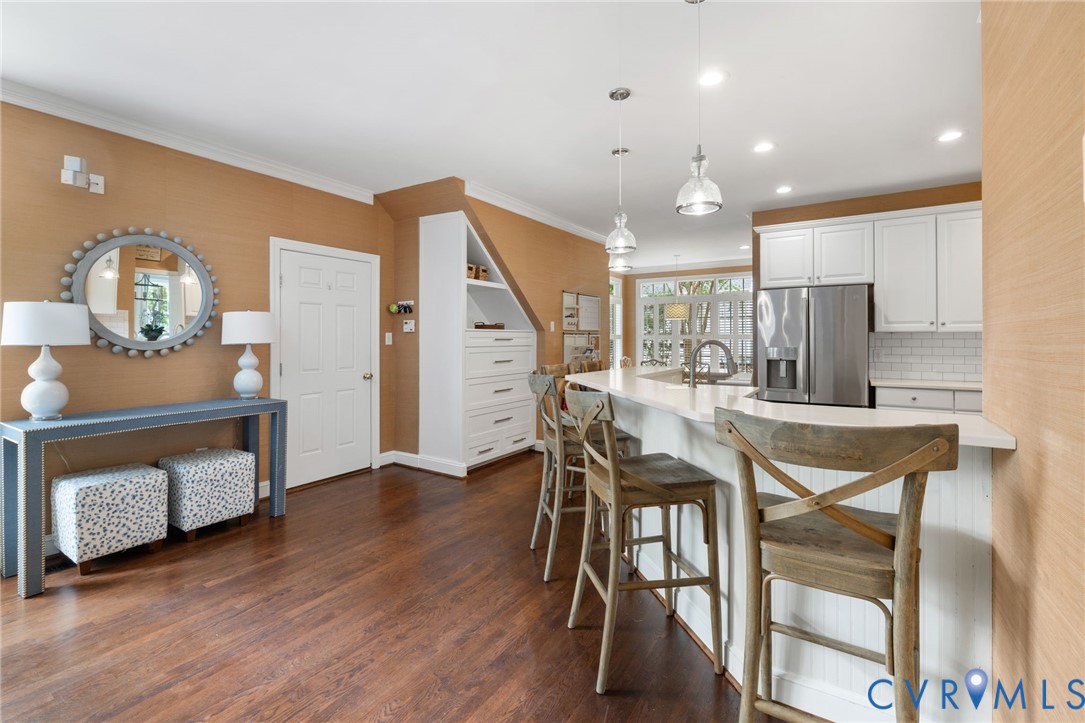 8208 Kingsdown Ct