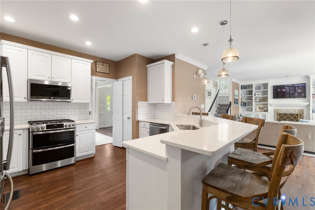 8208 Kingsdown Ct
