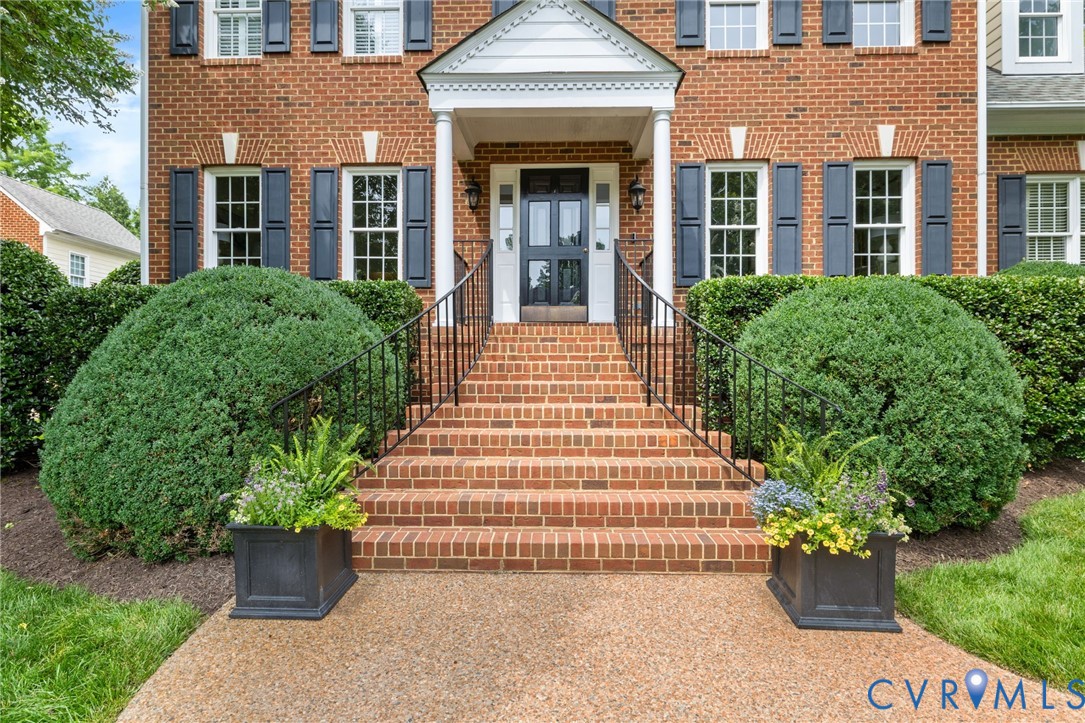 8208 Kingsdown Ct