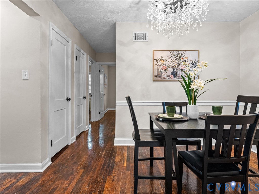 1901 W Club Ln