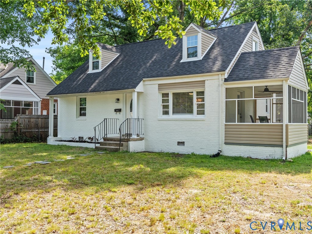 1901 W Club Ln