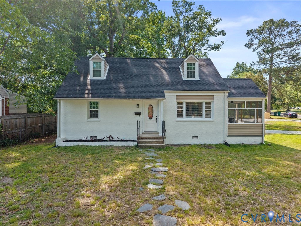 1901 W Club Ln