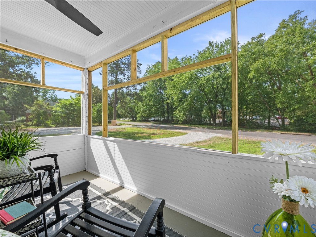 1901 W Club Ln