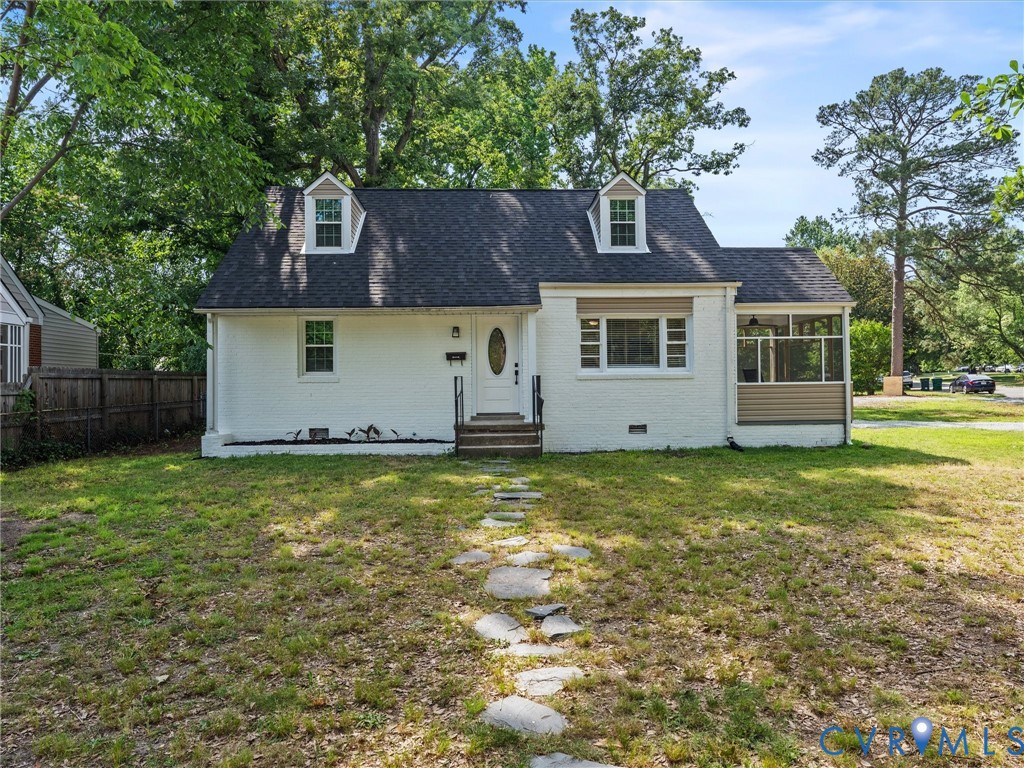 1901 W Club Ln