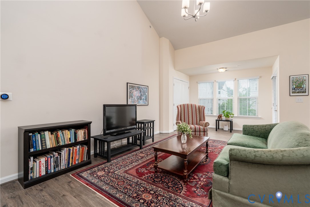 1220 Westwood Village Ln Unit#401