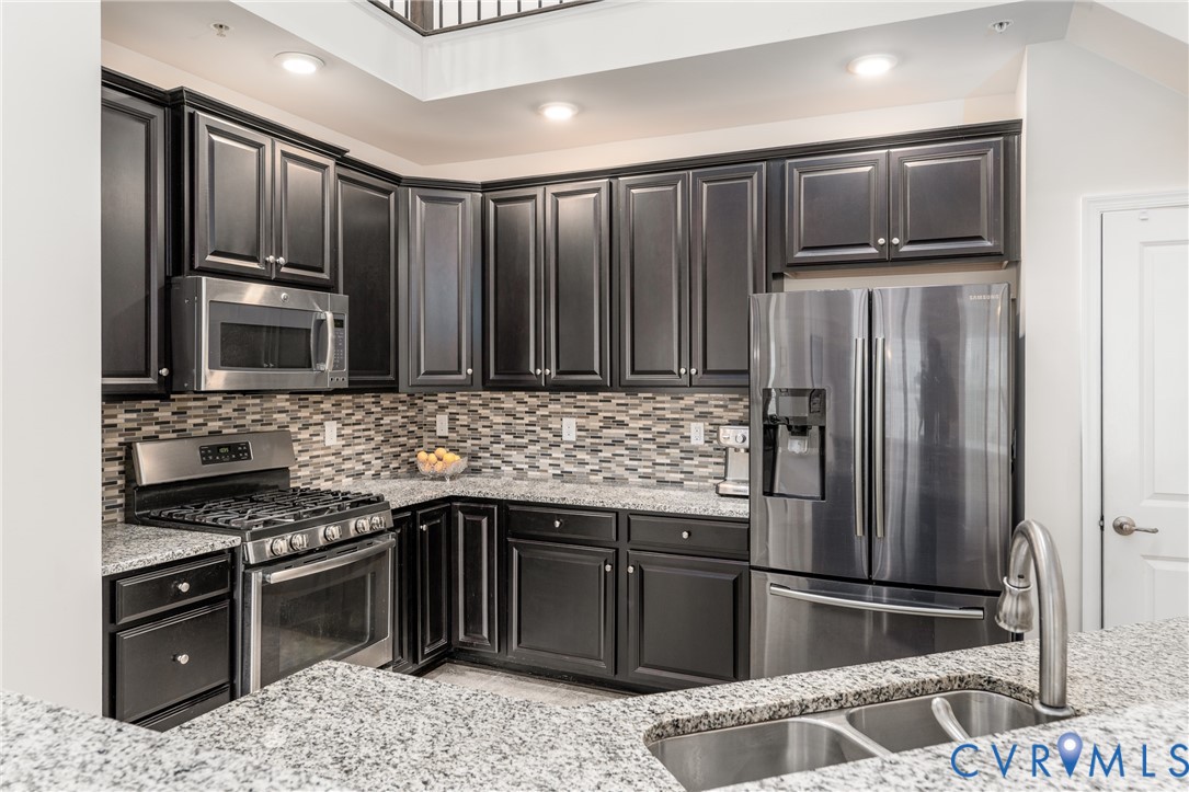 1220 Westwood Village Ln Unit#401