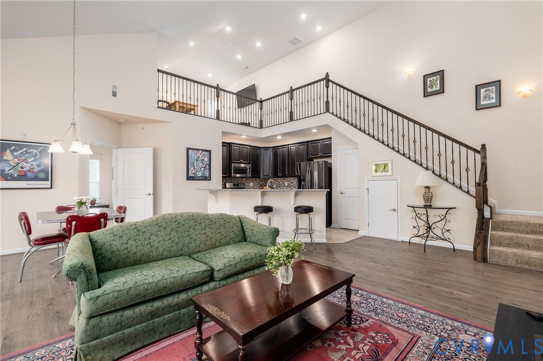 1220 Westwood Village Ln Unit#401